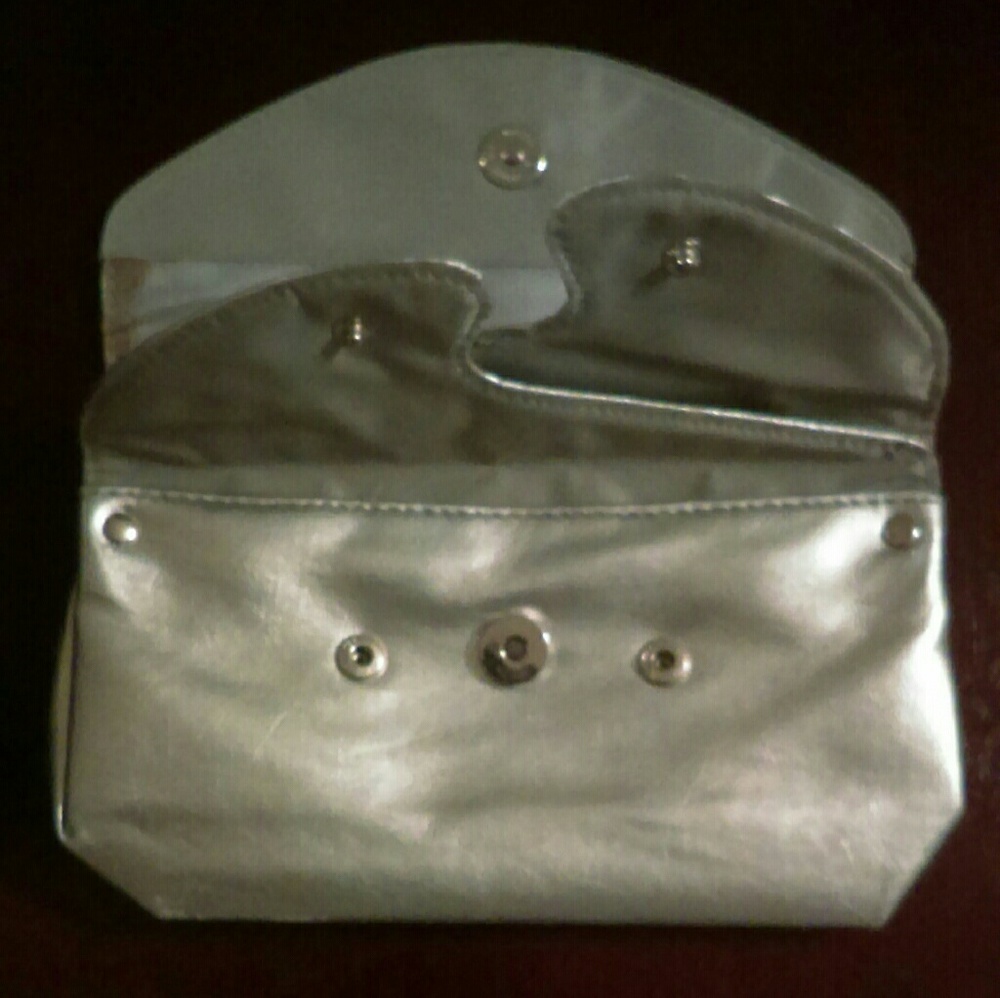 Small Handbag - Picture 2 of 3